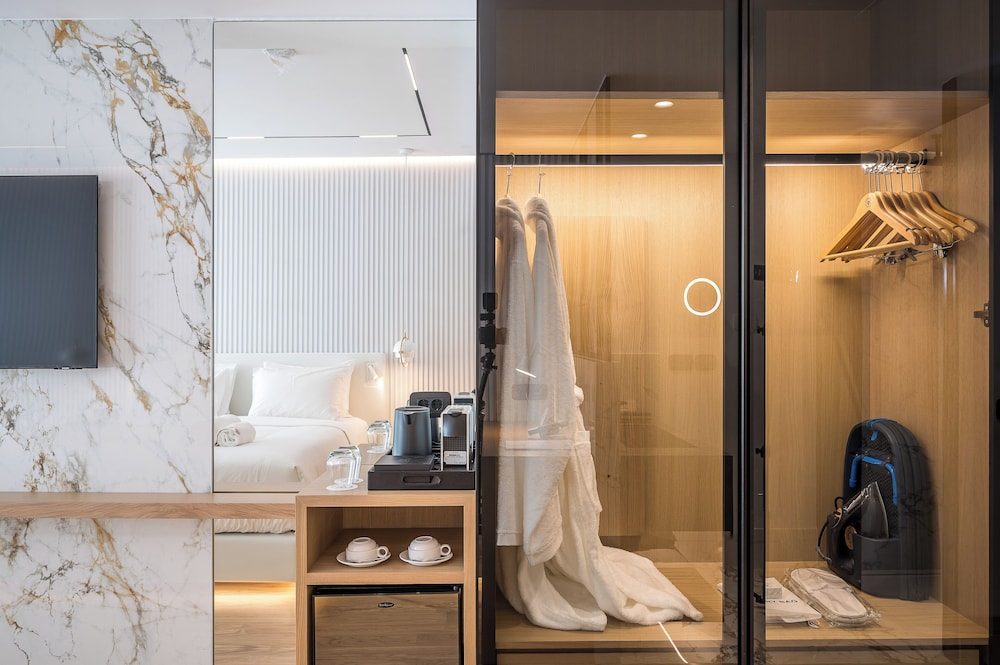Ethereal White Resort Hotel & Spa - Adults Only — Hotel rooms in Heraklion