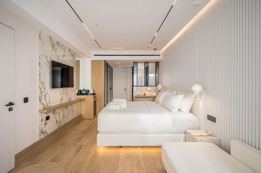 Ethereal White Resort Hotel & Spa - Adults Only — Hotel rooms in Heraklion