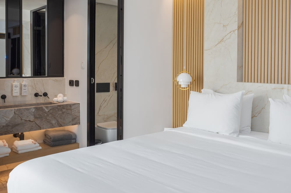 Ethereal White Resort Hotel & Spa - Adults Only — Hotel rooms in Heraklion