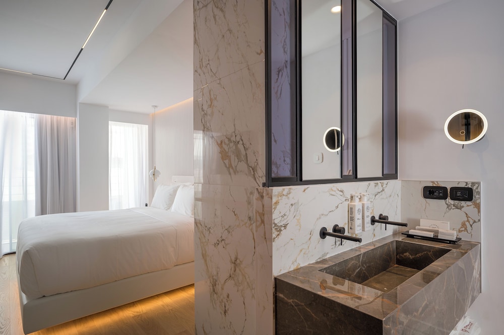 Ethereal White Resort Hotel & Spa - Adults Only — Hotel rooms in Heraklion
