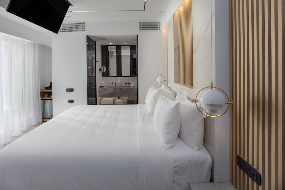 Ethereal White Resort Hotel & Spa - Adults Only — Hotel rooms in Heraklion