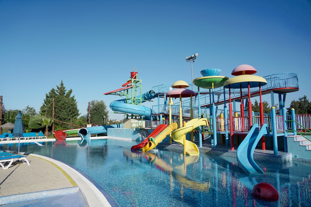 Alfagar Alto da Colina — Swimming pool in Albufeira, Faro