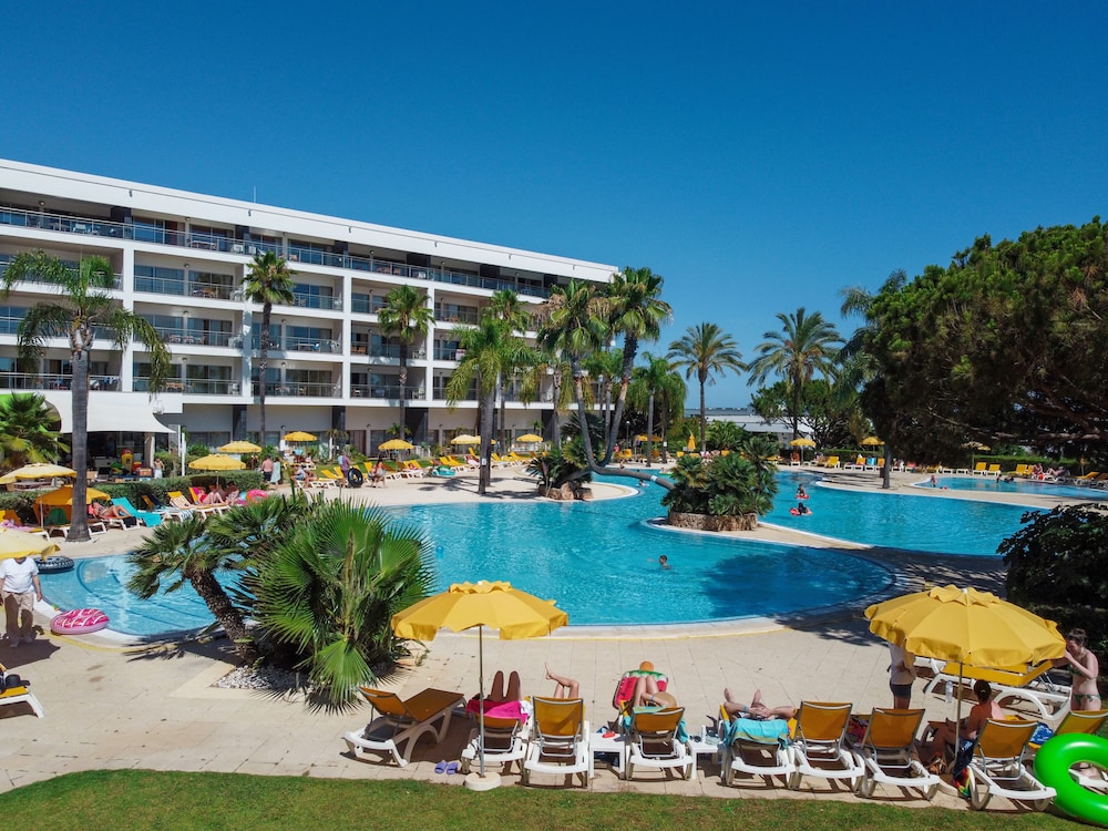 Alfagar Alto da Colina — Swimming pool in Albufeira, Faro