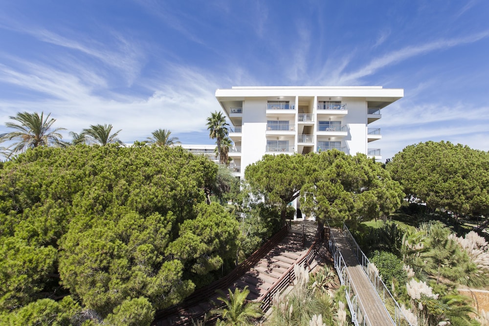 Alfagar Alto da Colina — Hotel building in Albufeira, Faro