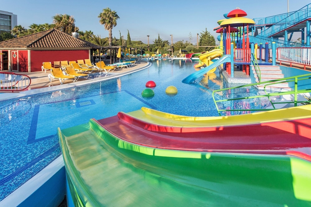 Alfagar Alto da Colina — Attractions for children in Albufeira, Faro
