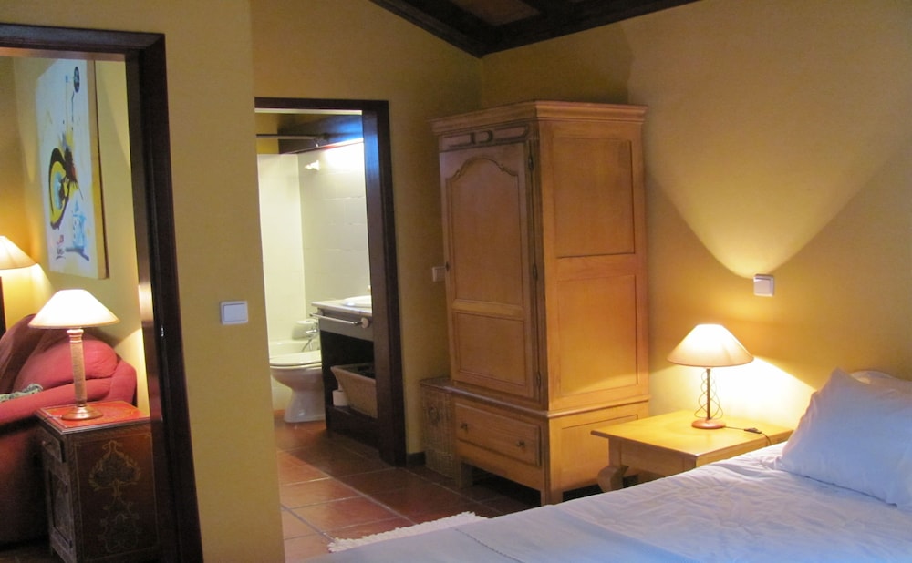 Pestana Quinta do Arco Nature & Rose Garden Hotel — Hotel rooms in Santana, Madeira