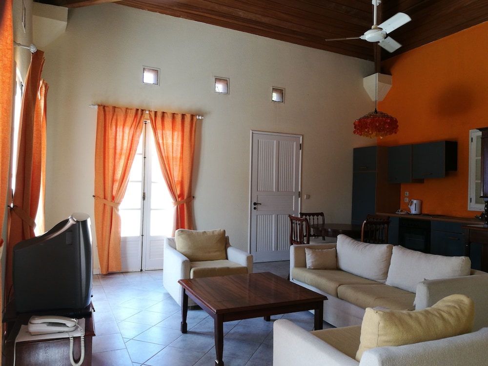 Foya Branca by Flagworld Hotels — Hotel rooms in Mindelo, Sao Vicente