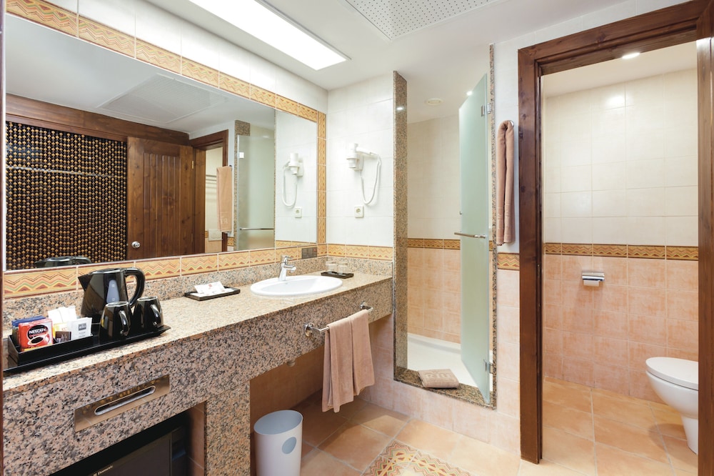 Hotel Riu Funana - All Inclusive — Hotel rooms in Santa Maria