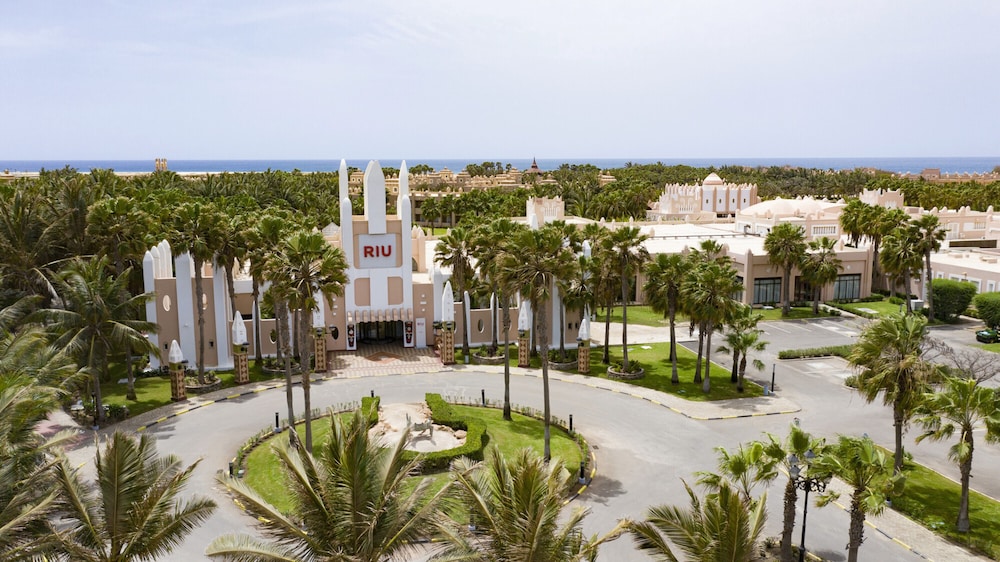 Hotel Riu Funana - All Inclusive — Hotel building in Santa Maria