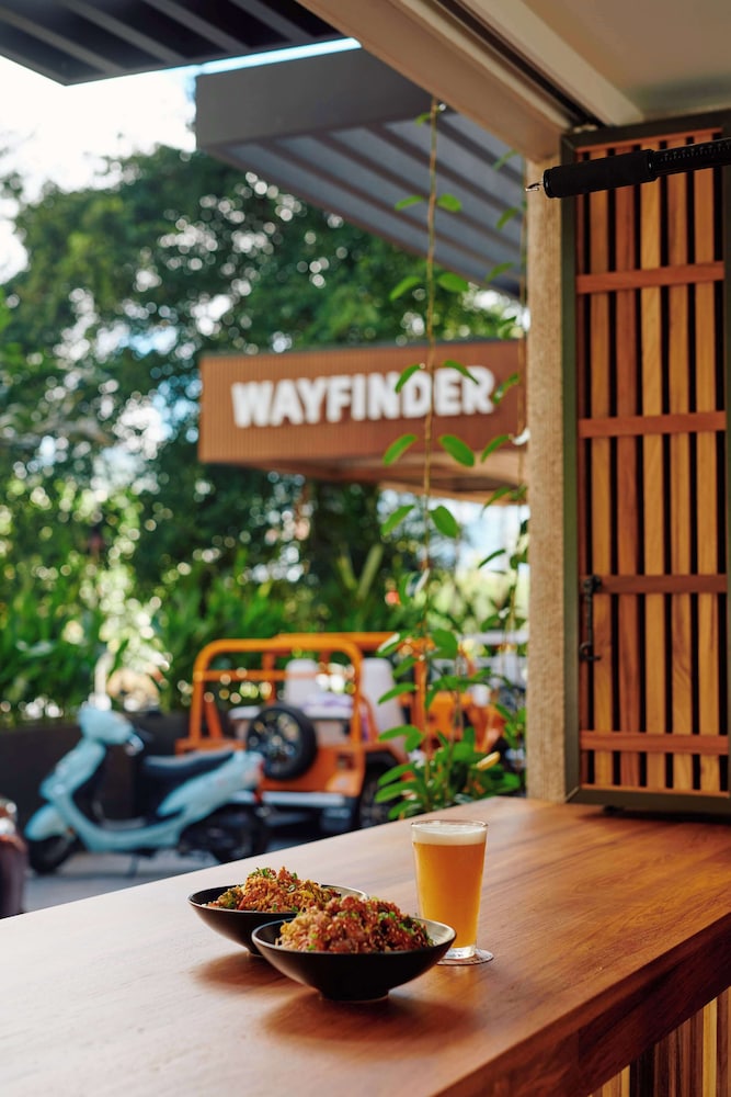 Wayfinder Waikiki — Restaurant & bars in Honolulu, Hawaii