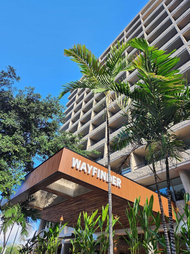 Wayfinder Waikiki — Hotel building in Honolulu, Hawaii