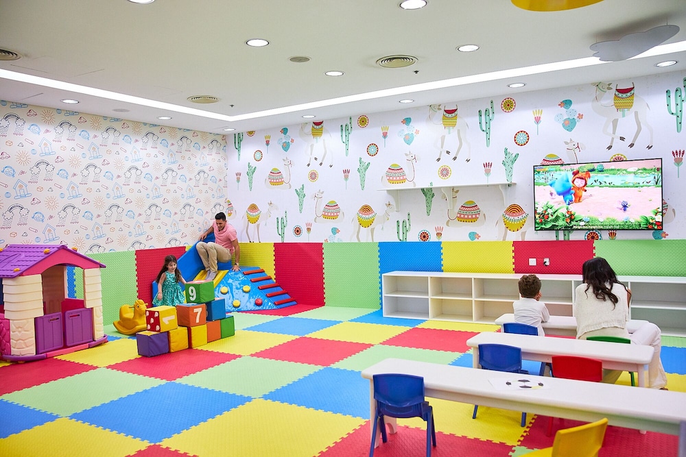 Mercure Dubai Barsha Heights Hotel Suites And Apartments — Attractions for children in Dubai