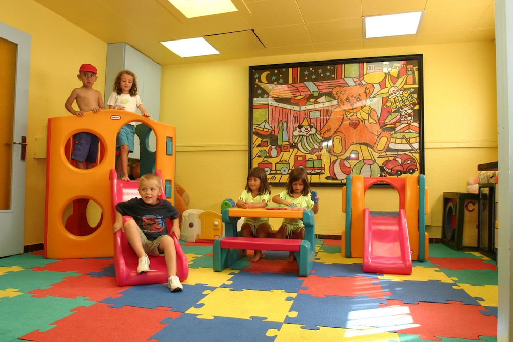 Guitart Central Park Aqua Resort — Attractions for children in Lloret de Mar, Catalonia