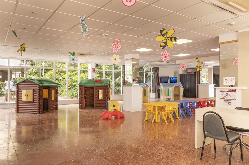 Guitart Central Park Aqua Resort — Attractions for children in Lloret de Mar, Catalonia