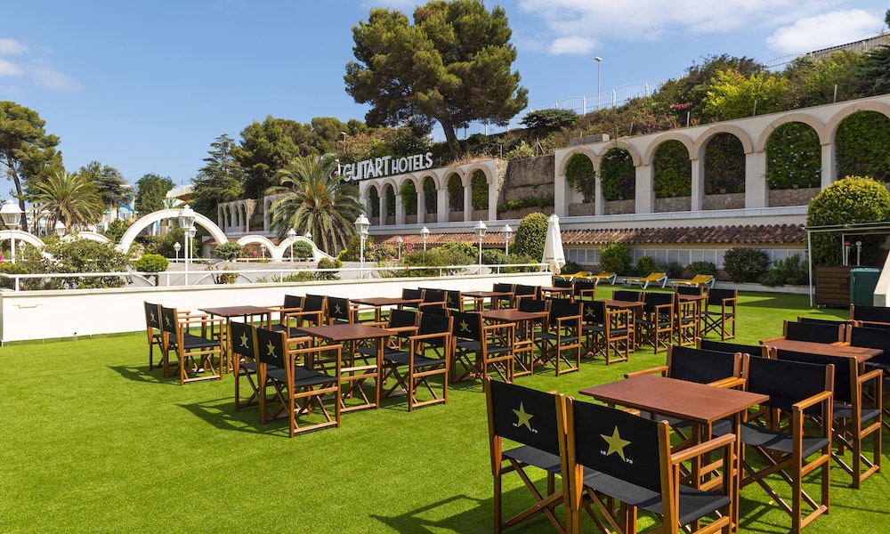 Guitart Central Park Aqua Resort — Restaurant & bars in Lloret de Mar, Catalonia