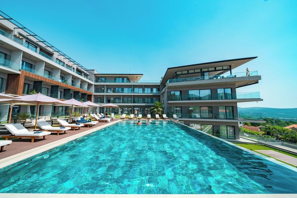 Royal Blue Resort & Residences - zdjęcie 2