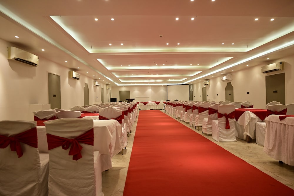 De Alturas Resort — Hotel building in Candolim, Goa