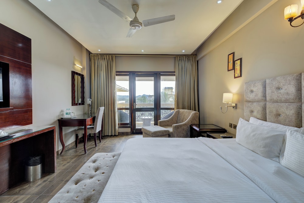De Alturas Resort — Hotel rooms in Candolim, Goa