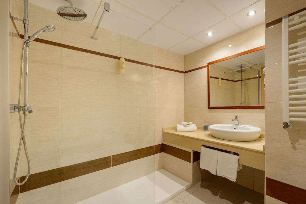 Hotel Vibra S´Estanyol — Hotel rooms in San Antonio, Balearic Islands