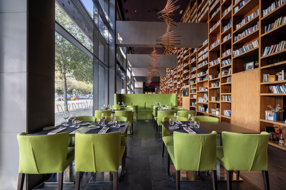 Hotel SB Plaza Europa — Restaurant & bars in Barcelona, Catalonia