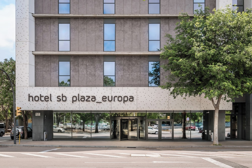 Hotel SB Plaza Europa — Hotel building in Barcelona, Catalonia