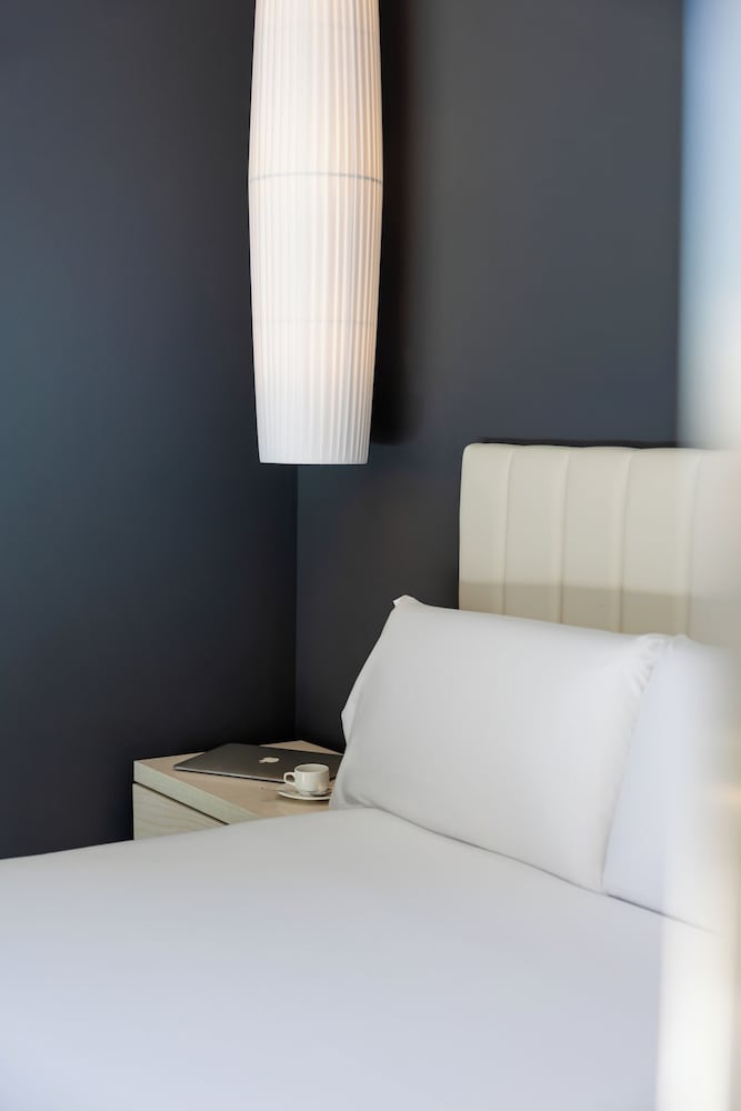 Hotel SB Plaza Europa — Hotel rooms in Barcelona, Catalonia