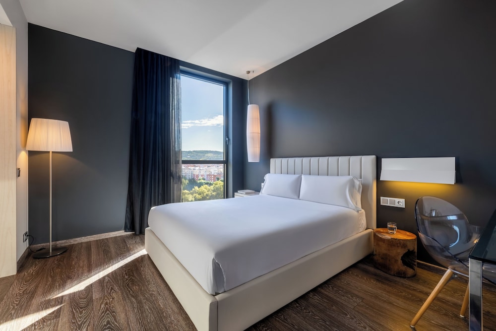 Hotel SB Plaza Europa — Hotel rooms in Barcelona, Catalonia