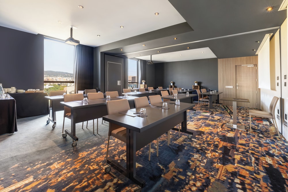 Hotel SB Plaza Europa — Hotel rooms in Barcelona, Catalonia