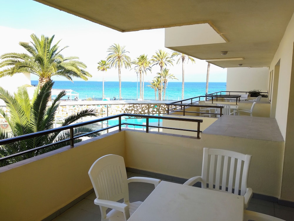 Ibiza JET Apartamentos - Adults Only — Hotel building in Playa d'en Bossa, Balearic Islands
