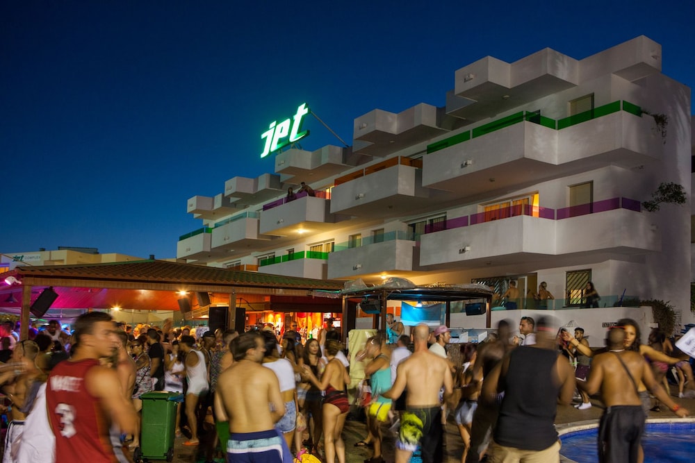 Ibiza JET Apartamentos - Adults Only — Hotel building in Playa d'en Bossa, Balearic Islands