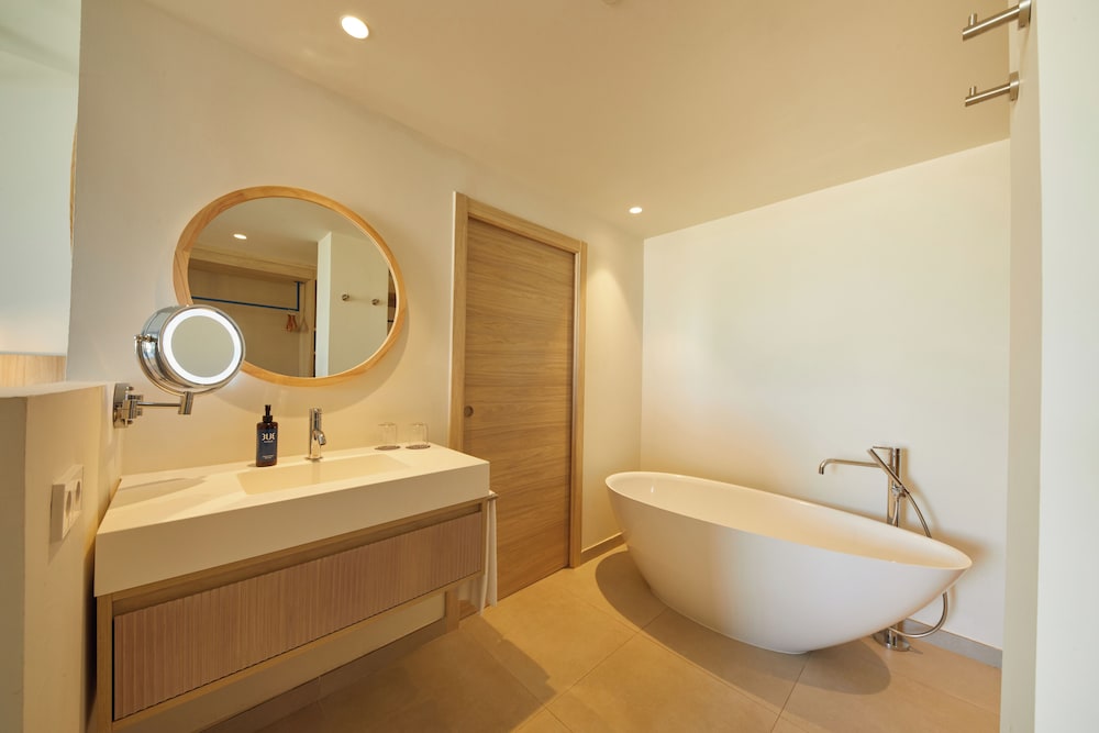 TUI BLUE Victoria Menorca — Hotel rooms in Santo Tomas, Balearic Islands