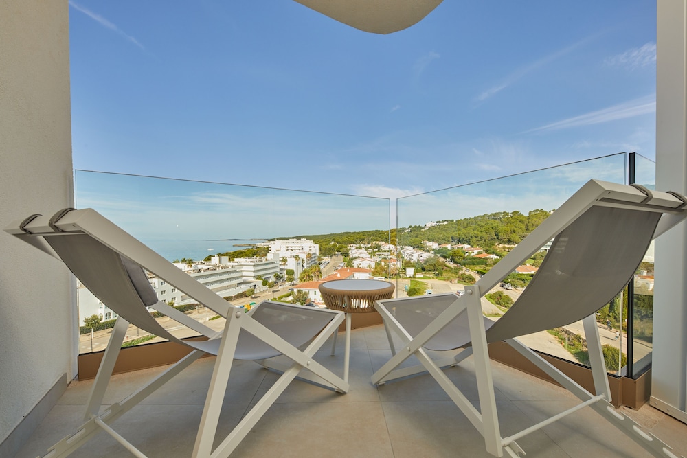 TUI BLUE Victoria Menorca — Hotel rooms in Santo Tomas, Balearic Islands