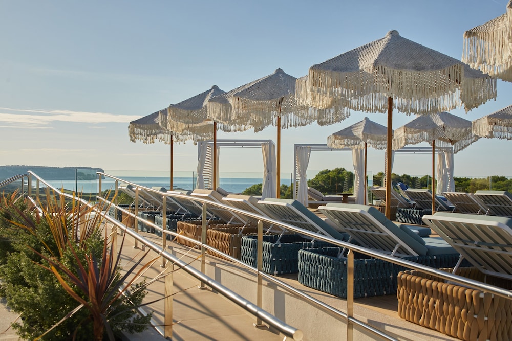 TUI BLUE Victoria Menorca — Swimming pool in Santo Tomas, Balearic Islands