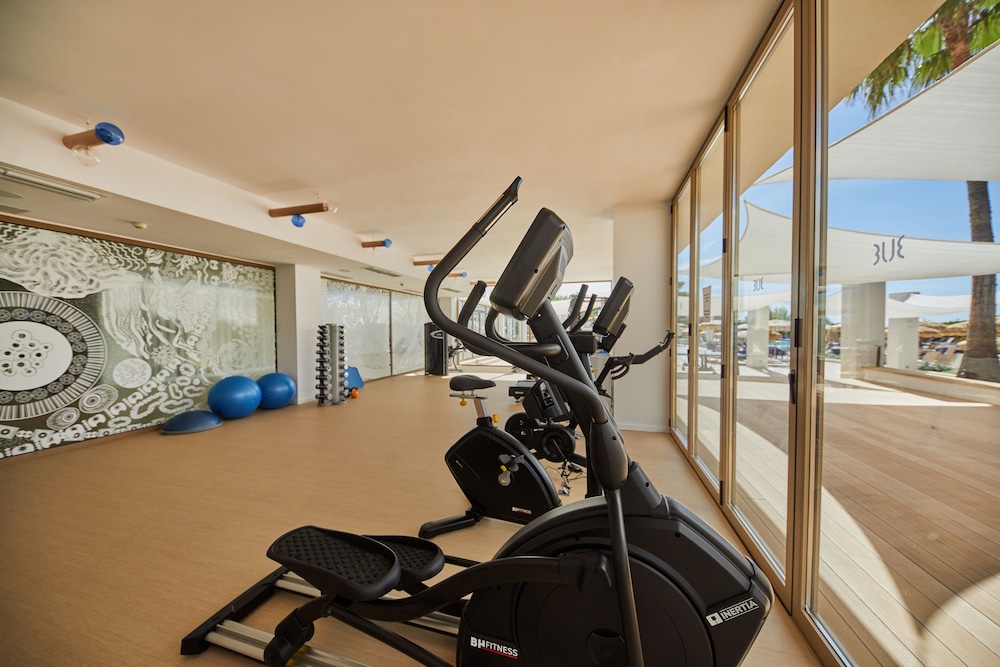 TUI BLUE Victoria Menorca — Sports & recreation in Santo Tomas, Balearic Islands