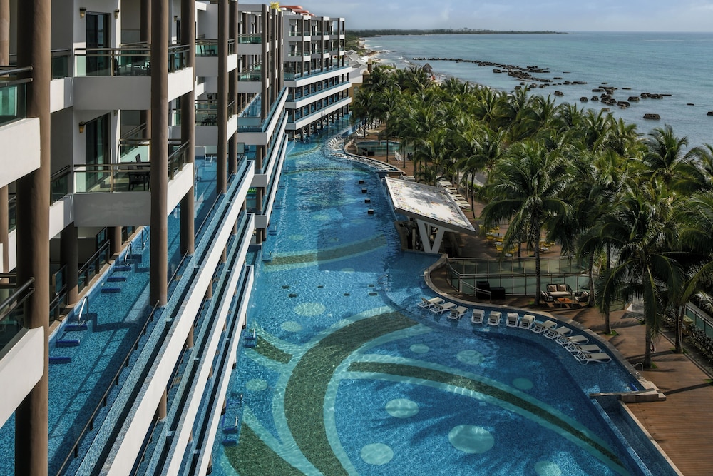 Generations Riviera Maya Oceanfront Family Resort, All & More Inclusive — Swimming pool in Playa del Carmen, Quintana Roo