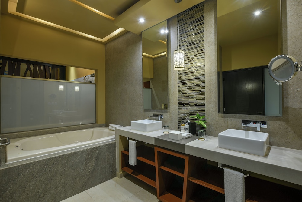 Generations Riviera Maya Oceanfront Family Resort, All & More Inclusive — Hotel rooms in Playa del Carmen, Quintana Roo