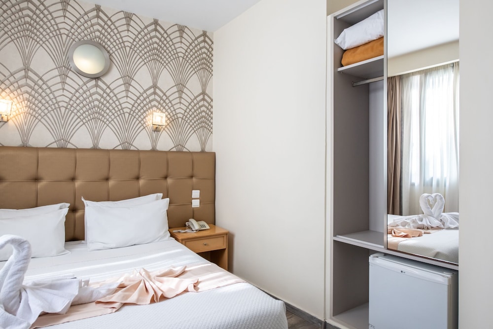 Golden City Hotel — Hotel rooms in Athens, Attica