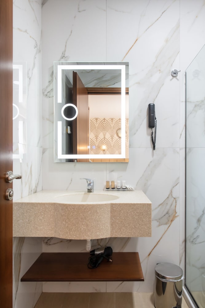 Golden City Hotel — Hotel rooms in Athens, Attica