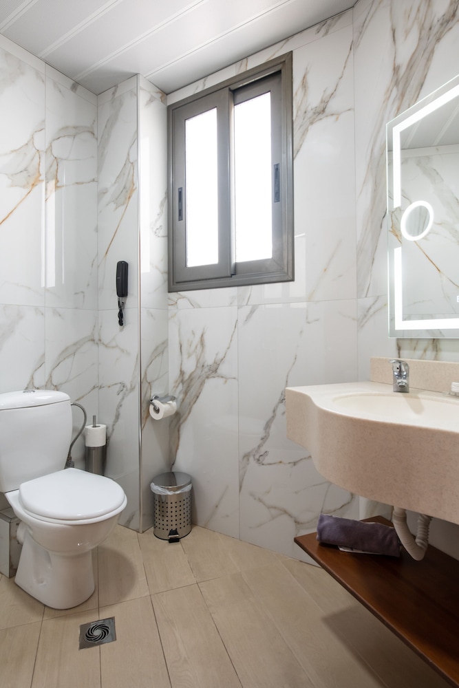 Golden City Hotel — Hotel rooms in Athens, Attica