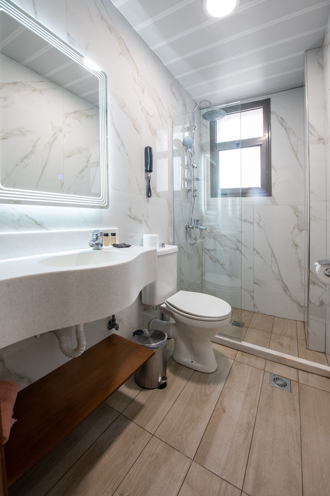 Golden City Hotel — Hotel rooms in Athens, Attica