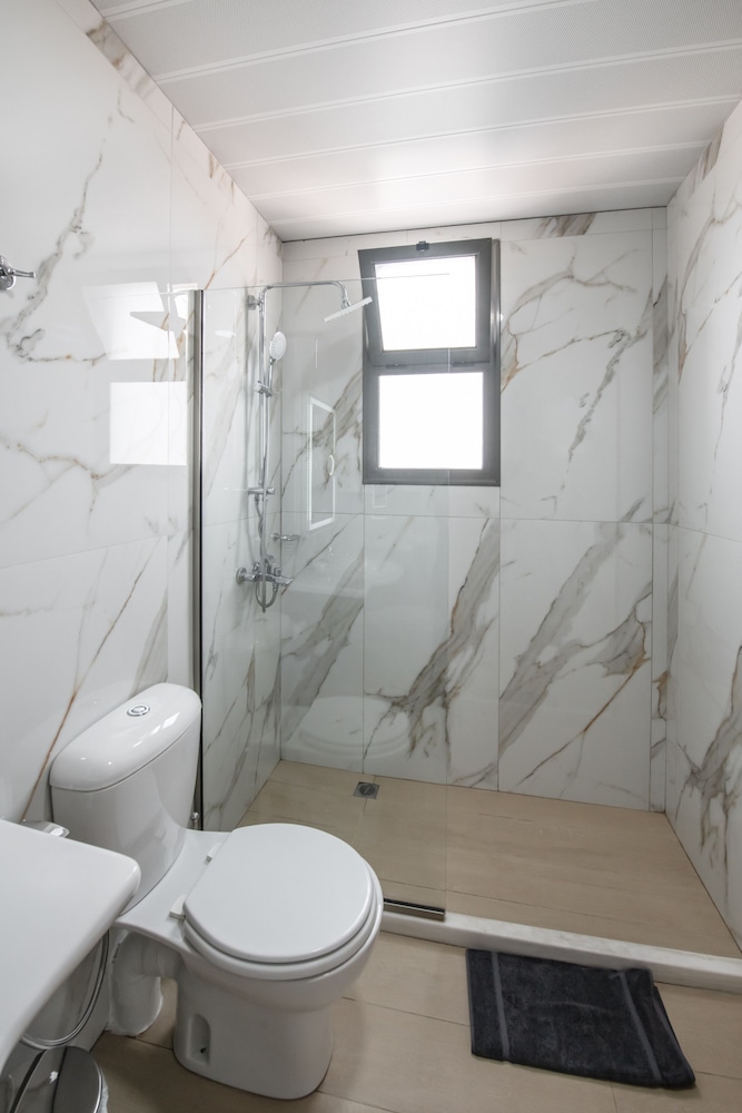 Golden City Hotel — Hotel rooms in Athens, Attica