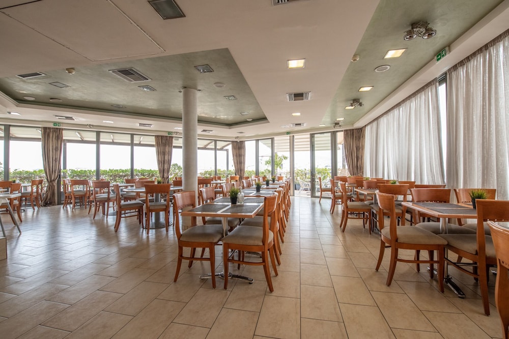 Golden City Hotel — Restaurant & bars in Athens, Attica