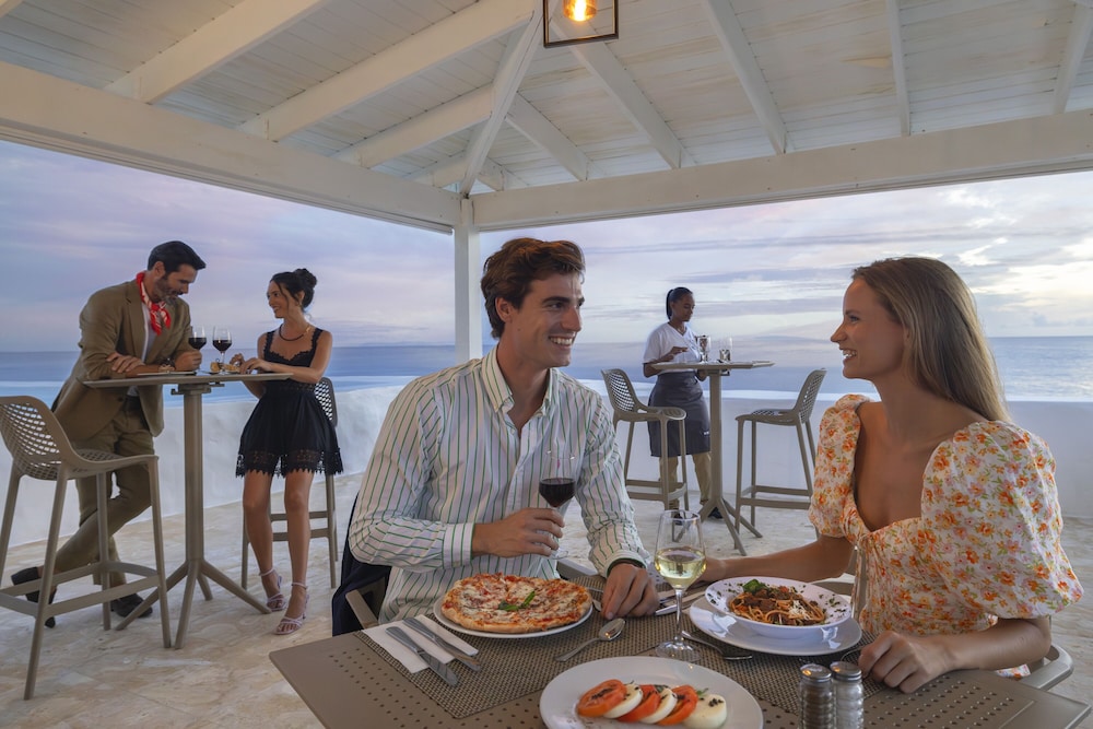 HM Alma de Bayahibe - Adults Only - All Inclusive — Restaurant & bars in Bayahibe, La Altagracia