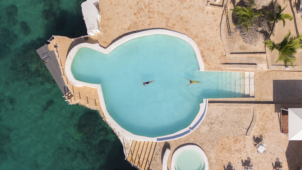 HM Alma de Bayahibe - Adults Only - All Inclusive — Swimming pool in Bayahibe, La Altagracia