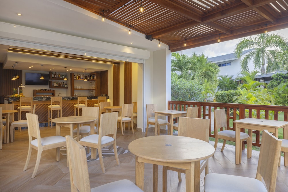HM Alma de Bayahibe - Adults Only - All Inclusive — Restaurant & bars in Bayahibe, La Altagracia