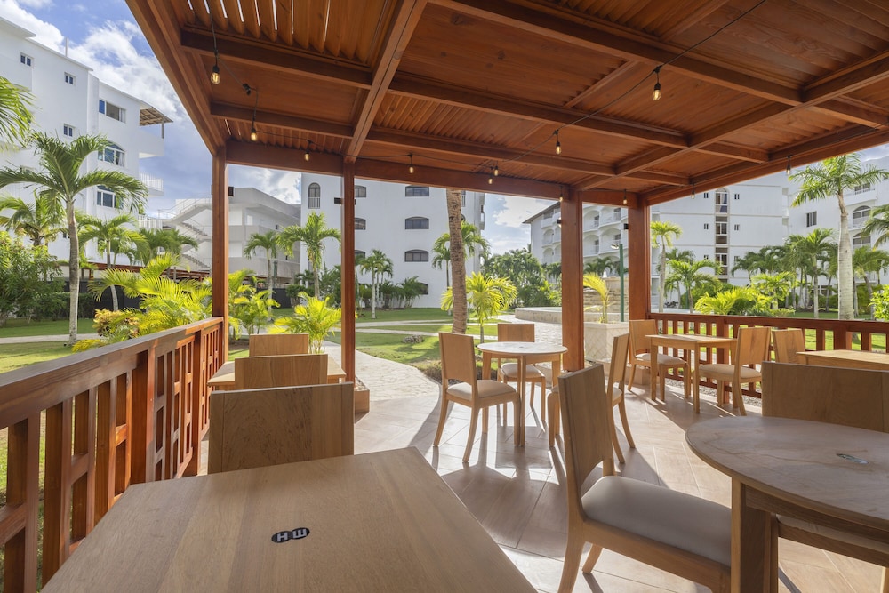 HM Alma de Bayahibe - Adults Only - All Inclusive — Restaurant & bars in Bayahibe, La Altagracia