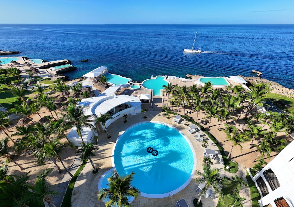 HM Alma de Bayahibe - Adults Only - All Inclusive — Main photo in Bayahibe, La Altagracia