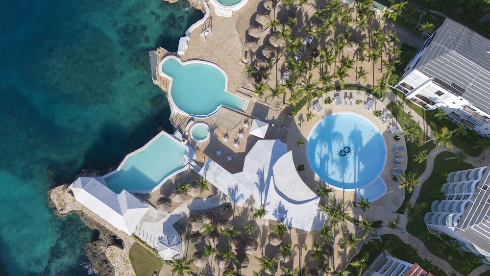 HM Alma de Bayahibe - Adults Only - All Inclusive — Swimming pool in Bayahibe, La Altagracia