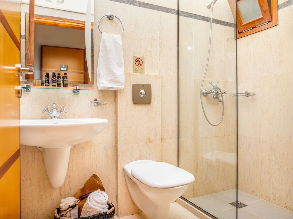 Elounda Alikes Suites & Studios — Hotel rooms in Elounda