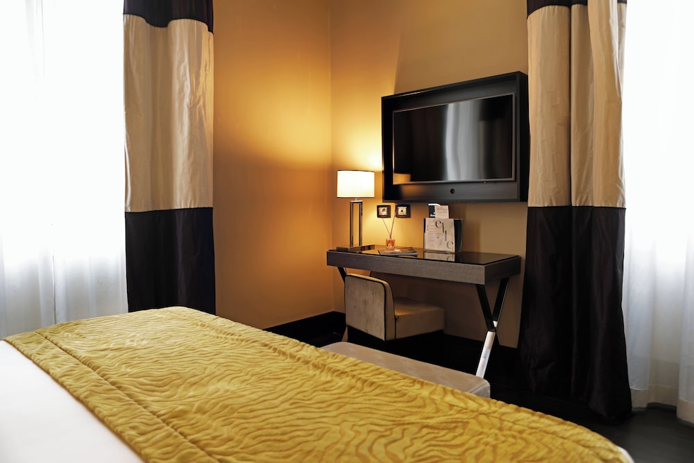 Rome Life Hotel — Hotel rooms in Rome, Lazio